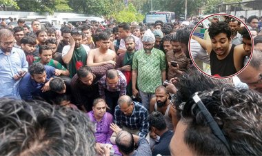 এখনো কাকরাইল মোড়ে সড়কে অবস্থান জগন্নাথ বিশ্ববিদ্যালয়ের শিক্ষার্থীদের- ৩ দফা দাবি