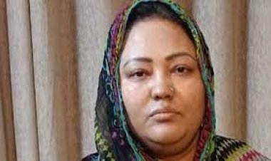 আদালতে মমতাজের ওপর ডিম নিক্ষেপ