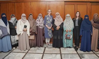 বৃটিশ দূতের সঙ্গে মহিলা জামায়াতের নজিরবিহীন বৈঠক