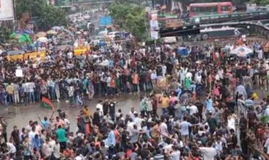 শাহবাগ মোড়ে ছাত্রদলের অবস্থান, যান চলাচল বন্ধ