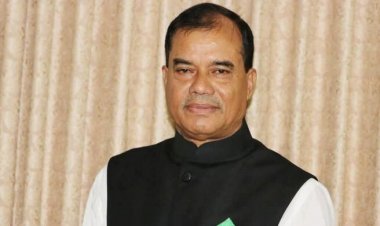 যুক্তরাষ্ট্র থেকে দেশে ফিরেই গ্রেফতার আওয়ামী লীগ নেতা