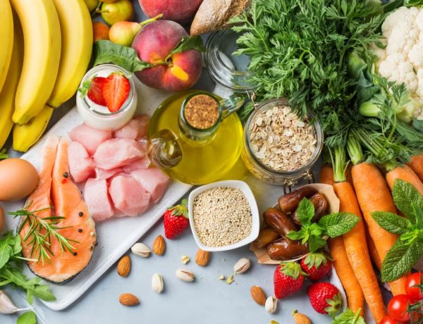 উচ্চ রক্তচাপ ও মানসিক চাপ কমাতে যেসব খাবার খেতে পারেন