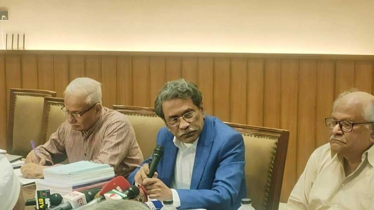 রাষ্ট্রের স্বার্থে রাজনৈতিক দলগুলোকে মতৈক্যে পৌঁছানোর আহ্বান আলী রীয়াজের