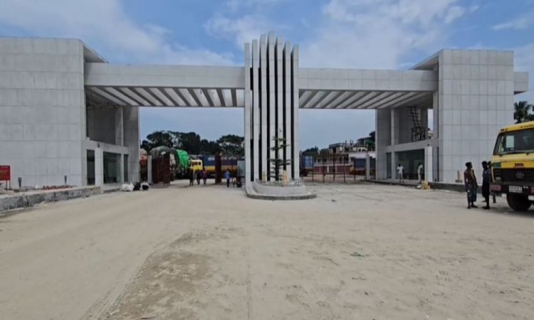 ভারতের পেট্রাপোলে শুল্ক দপ্তরের সার্ভার বিকল, বন্ধ রপ্তানি