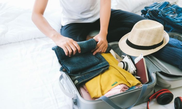 গরমে বেড়াতে যাওয়ার আগে ব্যাগে রাখুন ৬ জরুরি জিনিস