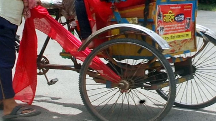 ব্যাটারিচালিত রিকশার চাকায় ওড়না পেঁচিয়ে শিক্ষার্থীর মৃত্যু