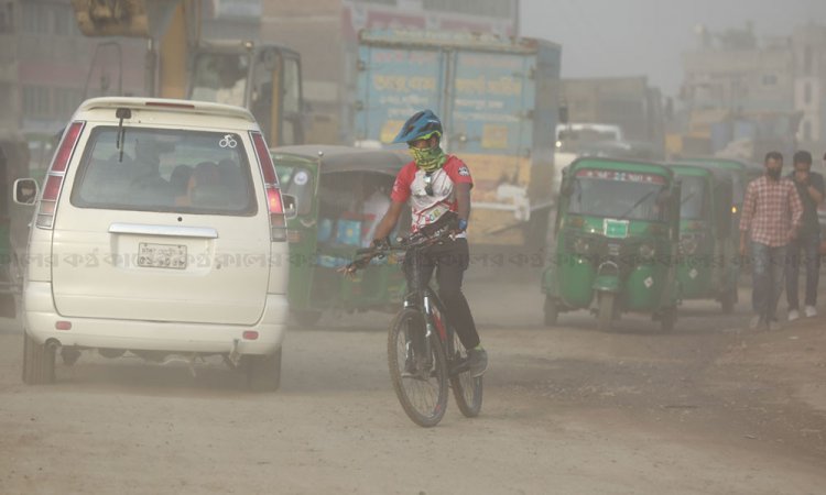সংবেদনশীল গোষ্ঠীর জন্য আজ অস্বাস্থ্যকর ঢাকার বাতাস