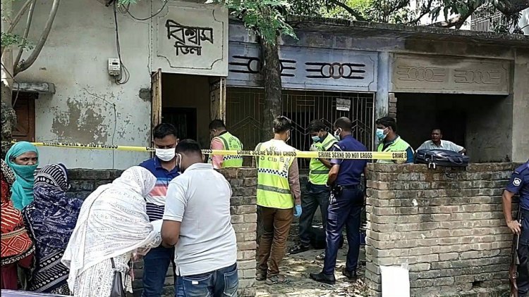 চাঁপাইনবাবগঞ্জে নিজ বাড়ি থেকে এক ব্যক্তির গলিত মরদেহ উদ্ধার