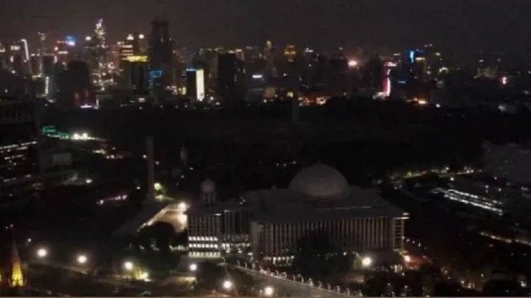 পাকিস্তানের হামলার ভয়ে ভারতের ব্ল্যাকআউট ঘোষণা