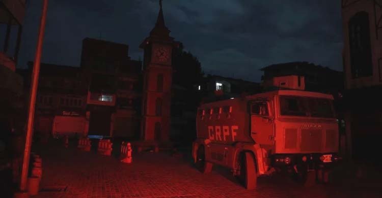  সামরিক স্থাপনায় হামলার অভিযোগ ভারতের, পাকিস্তানের অস্বীকার