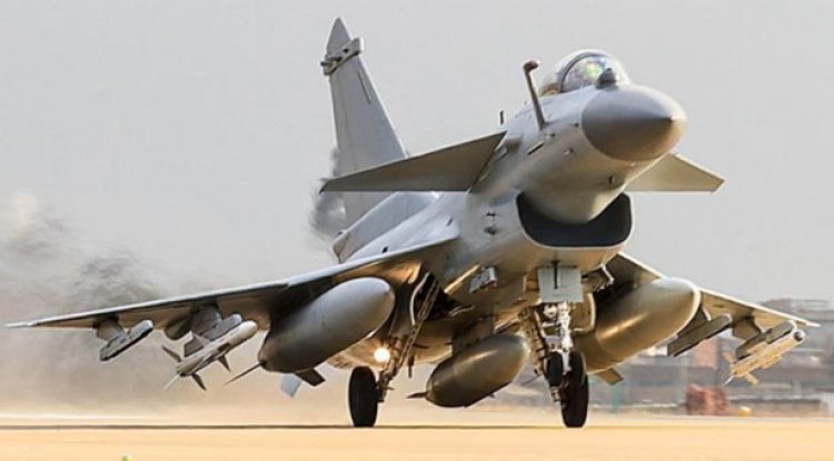 গভীর পর্যবেক্ষণে ভারত-পাকিস্তানের যুদ্ধবিমান