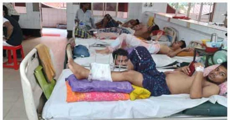 জুলাই অভ্যুত্থান: হাসপাতালে কাতরাচ্ছে ওরা, মিলছে না অর্থ