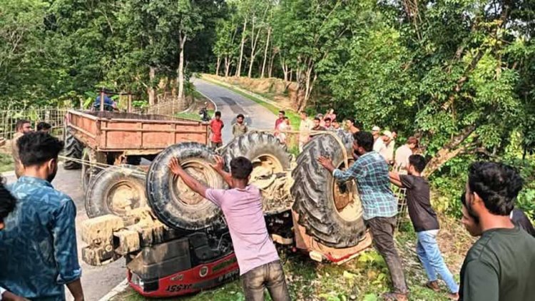 রাঙামাটিতে ট্রাক্টর উল্টে তিন শ্রমিক নিহত
