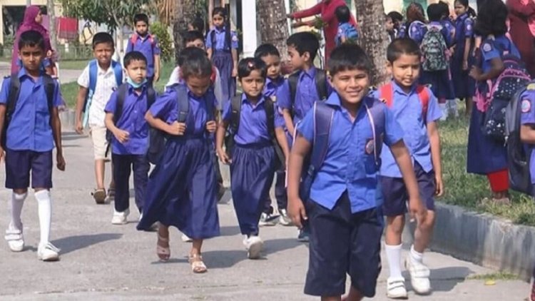  নির্বাহী আদেশে ছুটি বাতিল, শনিবার খোলা সব শিক্ষাপ্রতিষ্ঠান