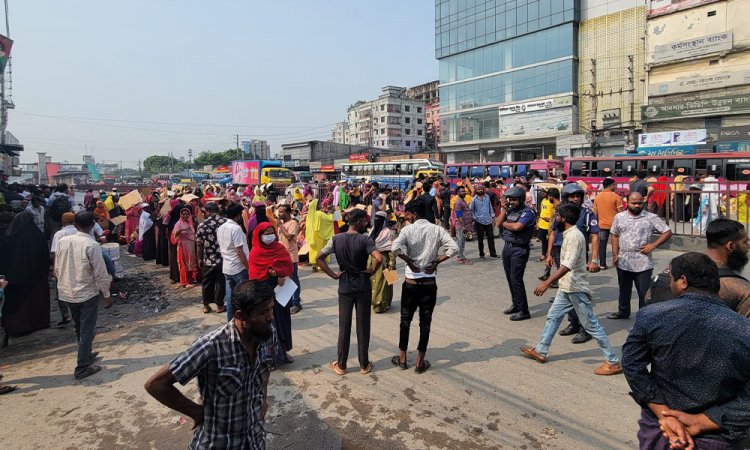 শ্রমিকদের অবরোধ দেড় ঘণ্টা পর ঢাকা-ময়মনসিংহ মহাসড়কে যান চলাচল স্বাভাবিক