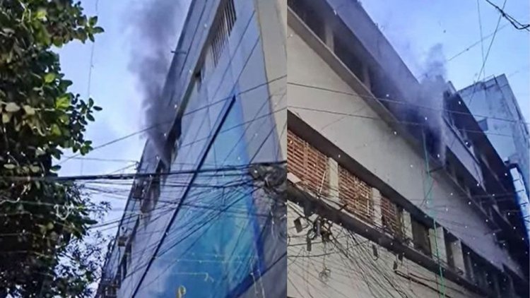 মতিঝিলে ভবনে অগ্নিকাণ্ড