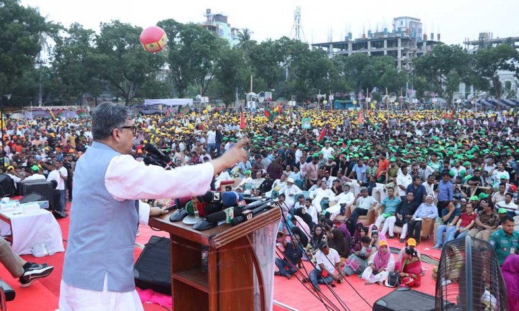 নির্বাচনের দাবিতে অন্তর্বর্তী সরকারকে ঘেরাও হবে জাতির জন্য দুভার্গ্য : সালাহউদ্দিন