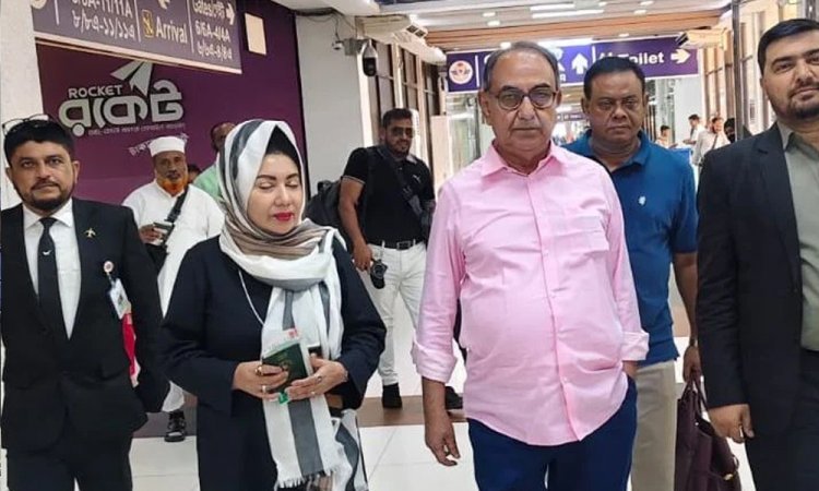 চিকিৎসার জন্য সস্ত্রীক সিঙ্গাপুর গেলেন মির্জা আব্বাস