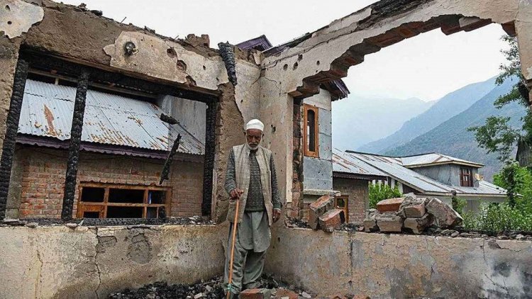 যুদ্ধে ১০ হাজারেরও বেশি ভারতীয় বাড়ি ধ্বংস করেছে পাকিস্তান