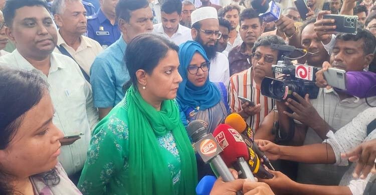 উজানে বাঁধ দিয়ে নদীর পানিপ্রবাহ বন্ধ করে দেওয়া হয়েছে ,সৈয়দা রিজওয়ানা হাসান