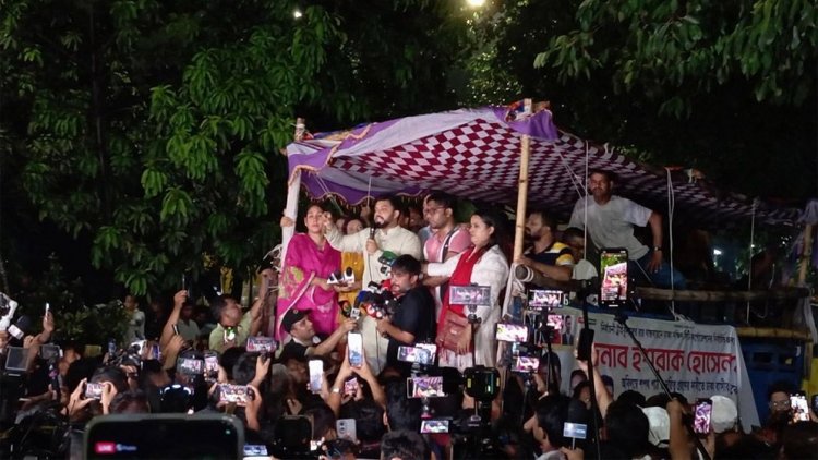 উপদেষ্টা আসিফ ও মাহফুজকে পদত্যাগ করতে হবে: ইশরাক